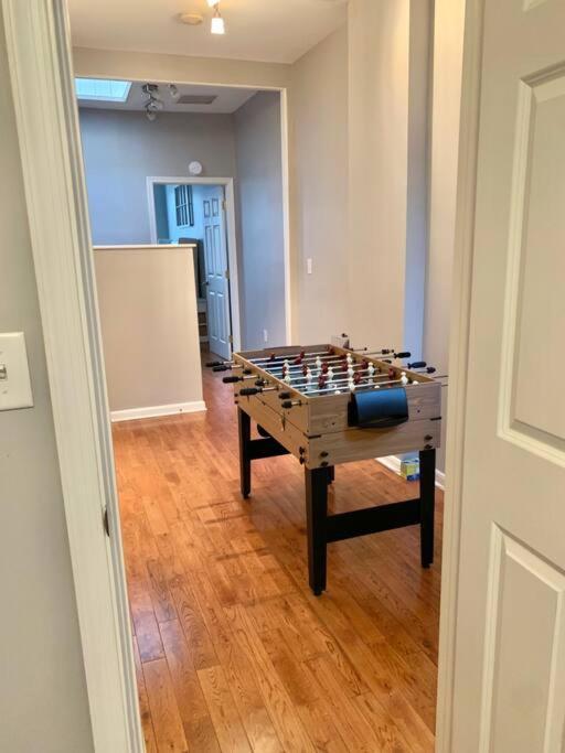 Upscale 2Bd/1.5Ba Townhome Mins To Jhh & Downtown Baltimore Extérieur photo